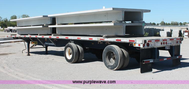 image for item H8443 2002 Utility FS2CHA flatbed spread axle trailer
