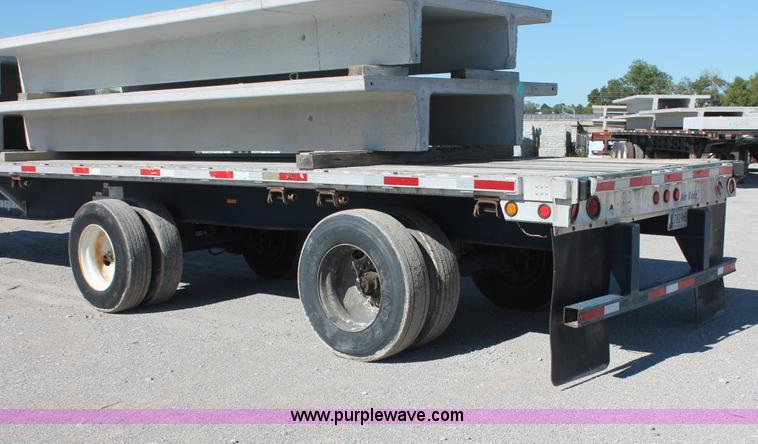 image for item H8443 2002 Utility FS2CHA flatbed spread axle trailer