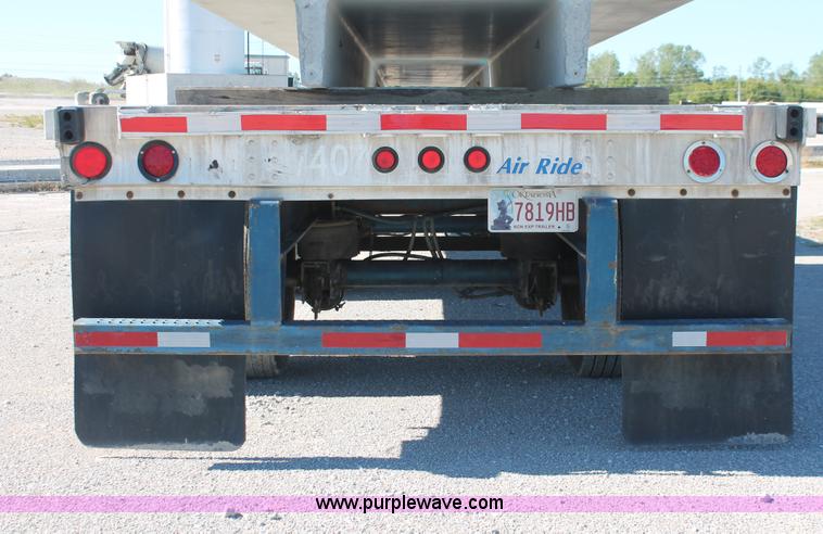 image for item H8443 2002 Utility FS2CHA flatbed spread axle trailer