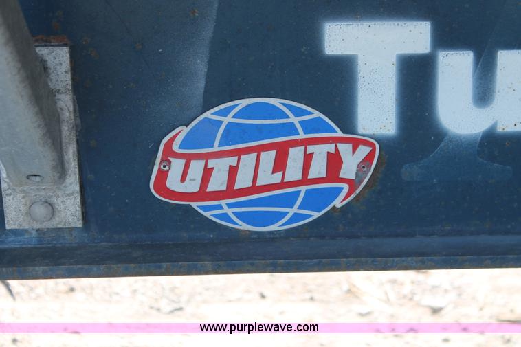 image for item H8443 2002 Utility FS2CHA flatbed spread axle trailer