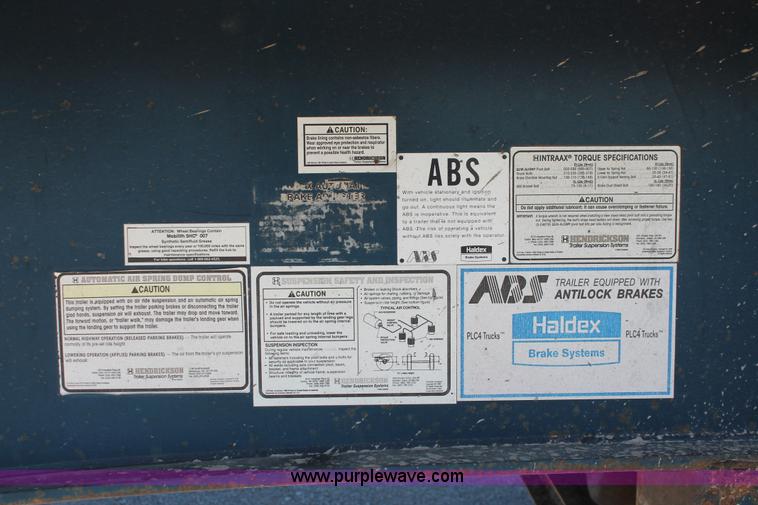 image for item H8443 2002 Utility FS2CHA flatbed spread axle trailer