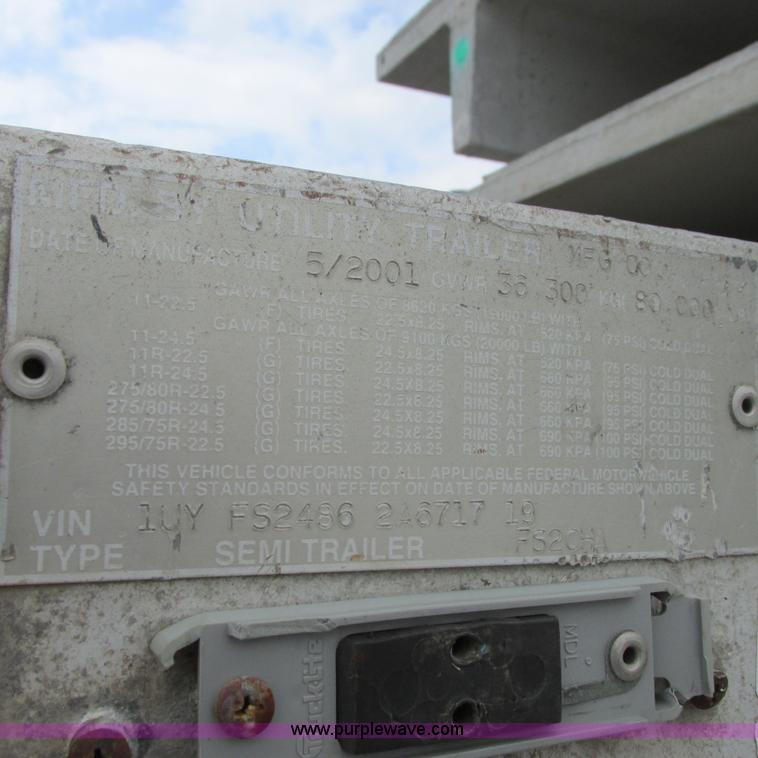 image for item H8443 2002 Utility FS2CHA flatbed spread axle trailer