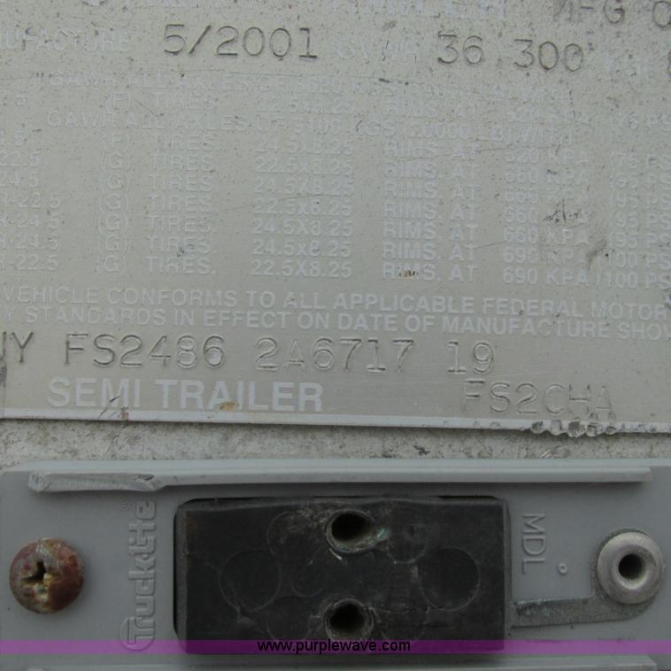 image for item H8443 2002 Utility FS2CHA flatbed spread axle trailer