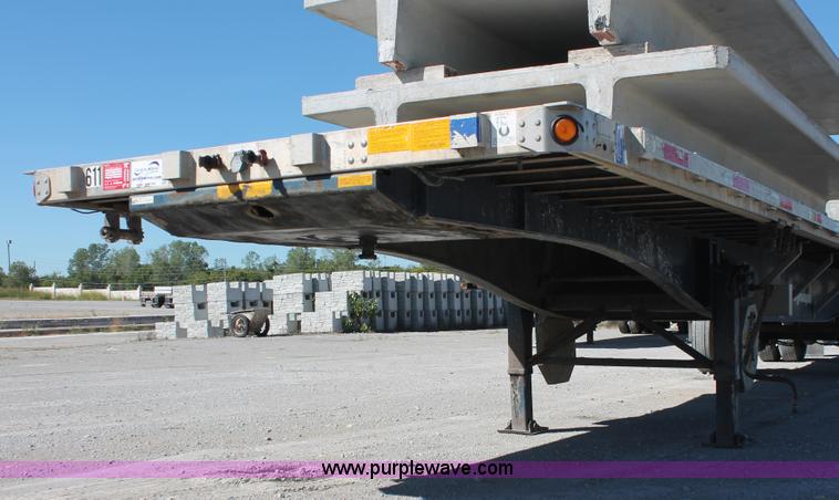 image for item H8444 2003 Utility FS2CHA flatbed spread axle trailer