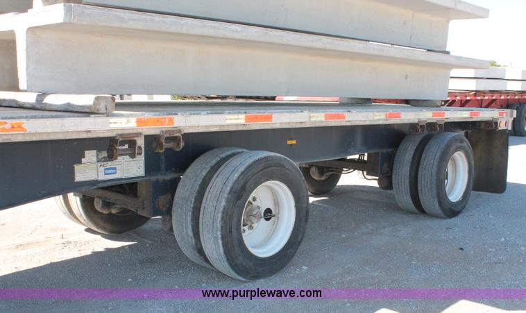 image for item H8444 2003 Utility FS2CHA flatbed spread axle trailer