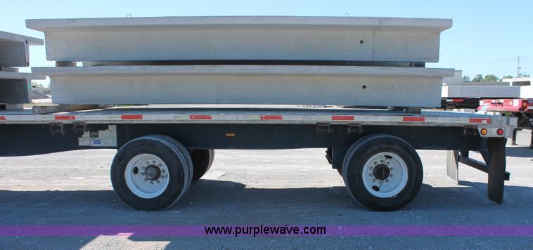 image for item H8444 2003 Utility FS2CHA flatbed spread axle trailer