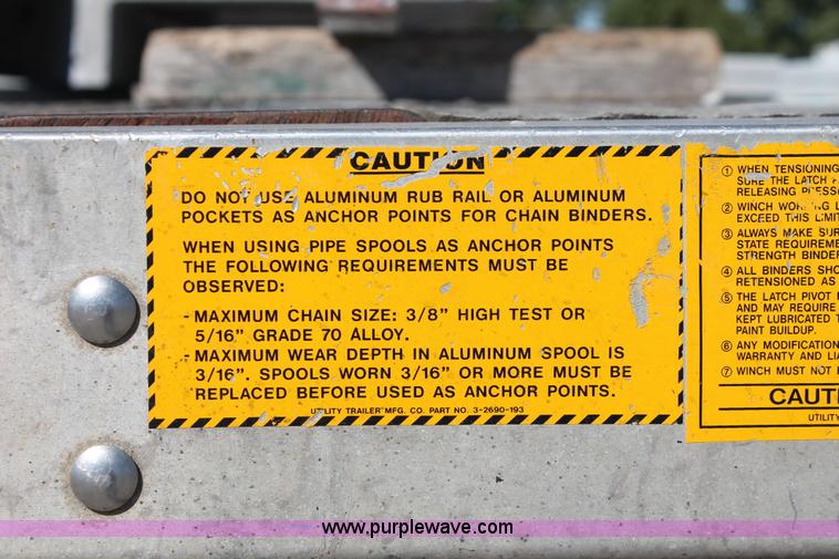 image for item H8444 2003 Utility FS2CHA flatbed spread axle trailer