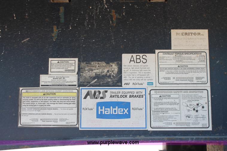 image for item H8444 2003 Utility FS2CHA flatbed spread axle trailer