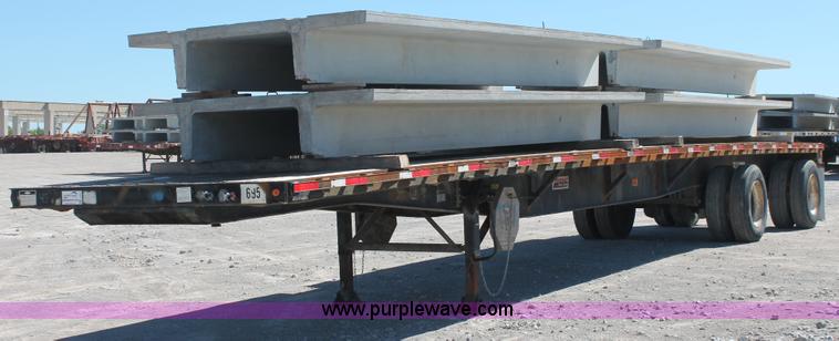 image for item H8447 2001 Fruehauf Fleet Flyer flatbed spread axle float trailer