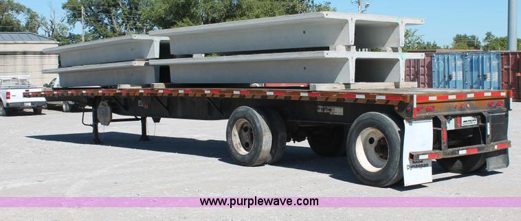 image for item H8447 2001 Fruehauf Fleet Flyer flatbed spread axle float trailer