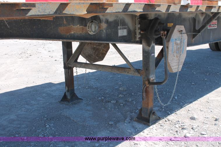 image for item H8447 2001 Fruehauf Fleet Flyer flatbed spread axle float trailer