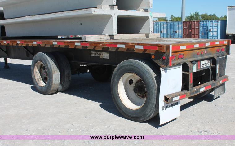 image for item H8447 2001 Fruehauf Fleet Flyer flatbed spread axle float trailer