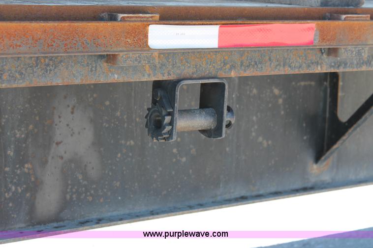 image for item H8447 2001 Fruehauf Fleet Flyer flatbed spread axle float trailer