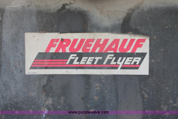 image for item H8447 2001 Fruehauf Fleet Flyer flatbed spread axle float trailer