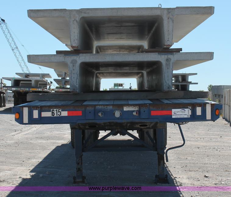image for item H8448 1996 Fontaine flatbed spread axle float trailer