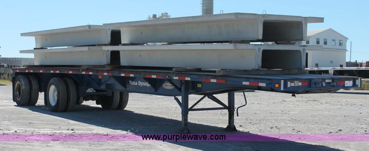 image for item H8448 1996 Fontaine flatbed spread axle float trailer