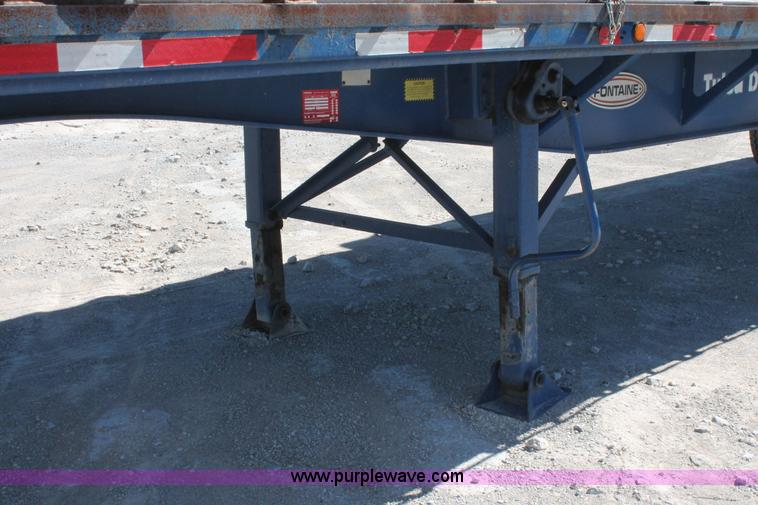 image for item H8448 1996 Fontaine flatbed spread axle float trailer