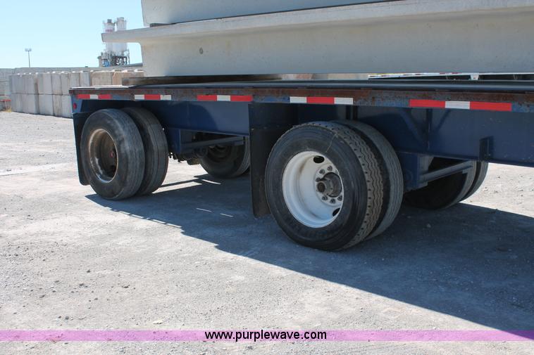 image for item H8448 1996 Fontaine flatbed spread axle float trailer