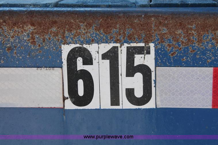 image for item H8448 1996 Fontaine flatbed spread axle float trailer