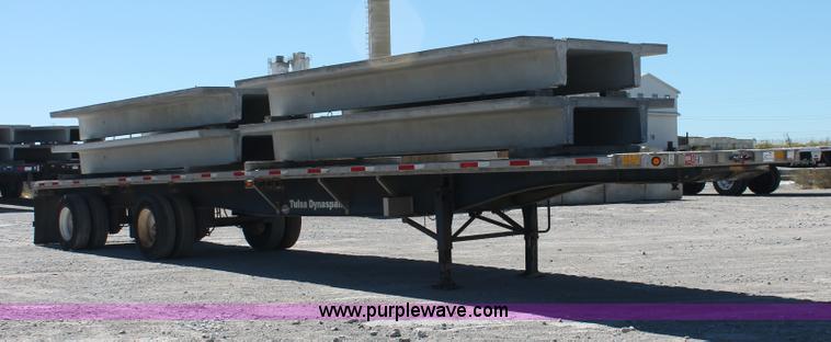 image for item H8449 2000 Utility flatbed spread axle float trailer