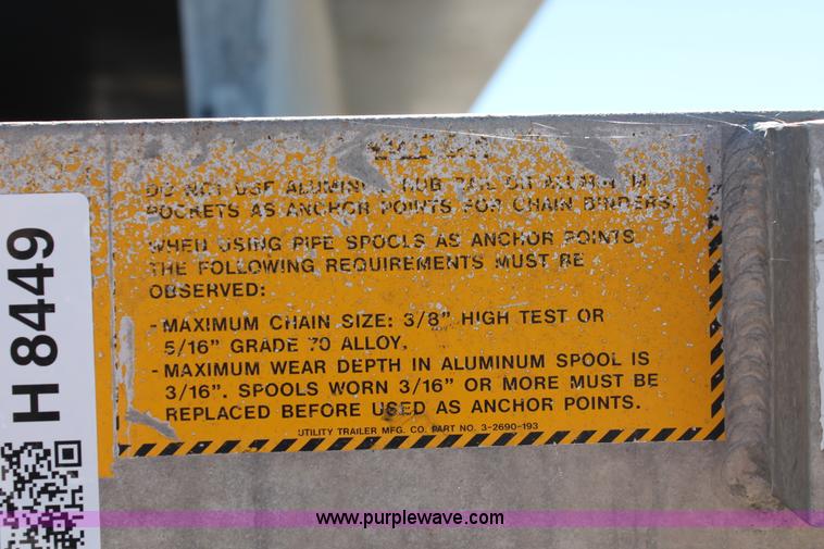 image for item H8449 2000 Utility flatbed spread axle float trailer