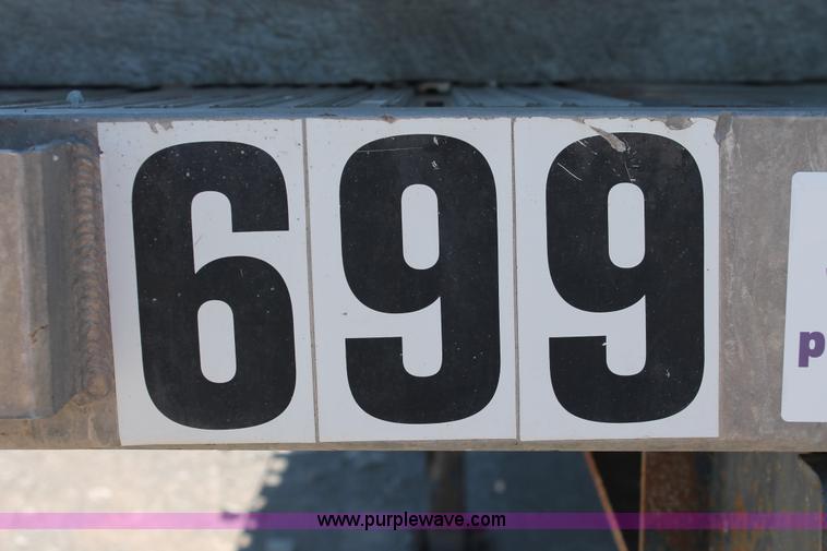 image for item H8450 2000 Utility flatbed spread axle float trailer