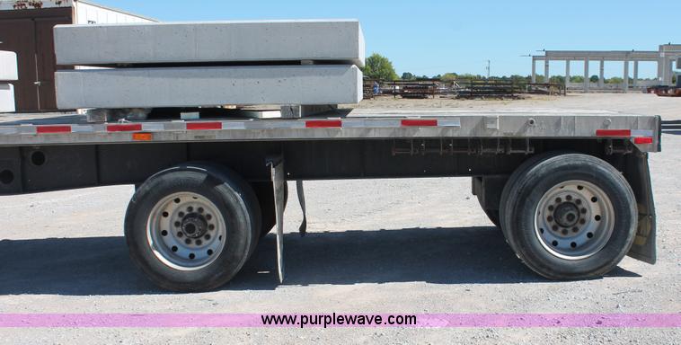 image for item H8451 1994 Transcraft Eagle WC-48X flatbed spread axle float trailer
