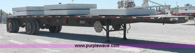 image for item H8453 2001 Fruehauf flatbed spread axle float trailer