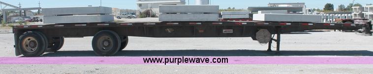 image for item H8453 2001 Fruehauf flatbed spread axle float trailer