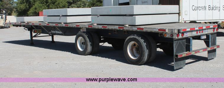 image for item H8454 2000 Utility flatbed tandem axle float trailer