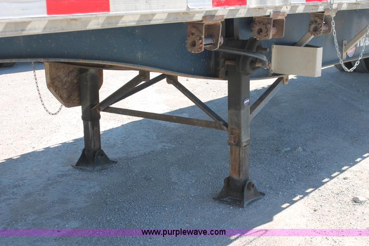 image for item H8454 2000 Utility flatbed tandem axle float trailer