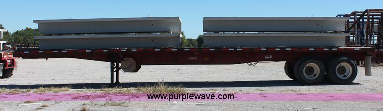 image for item H8457 1989 Fruehauf flatbed tandem axle float trailer
