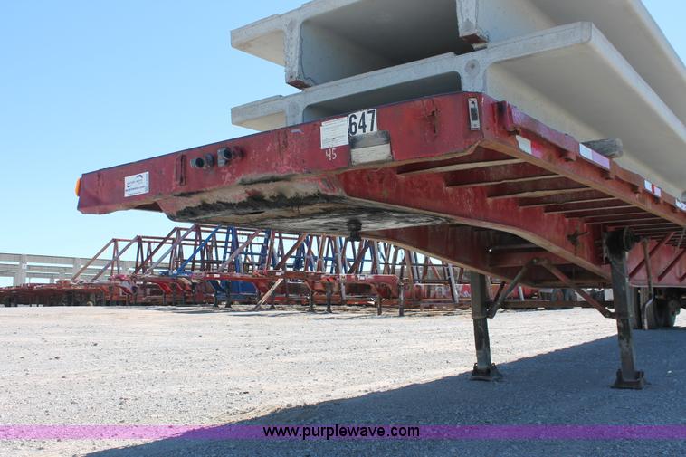 image for item H8458 1989 Fruehauf flatbed tandem axle float trailer