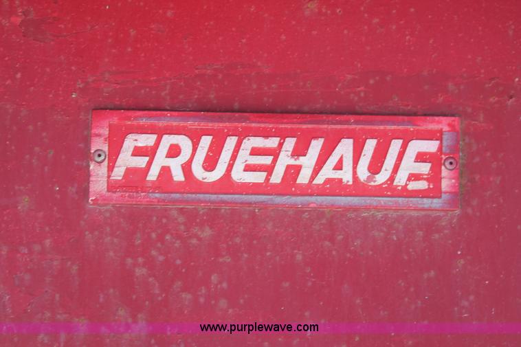image for item H8458 1989 Fruehauf flatbed tandem axle float trailer