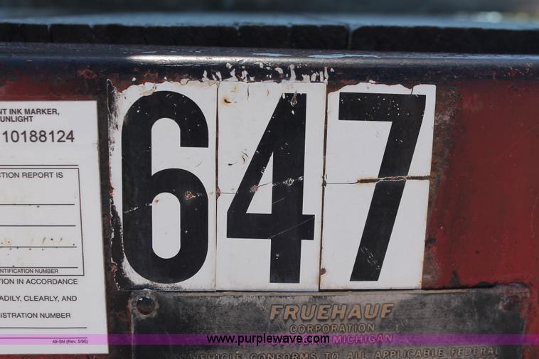 image for item H8458 1989 Fruehauf flatbed tandem axle float trailer