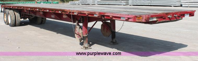 image for item H8473 1986 Utility 40' flatbed float trailer