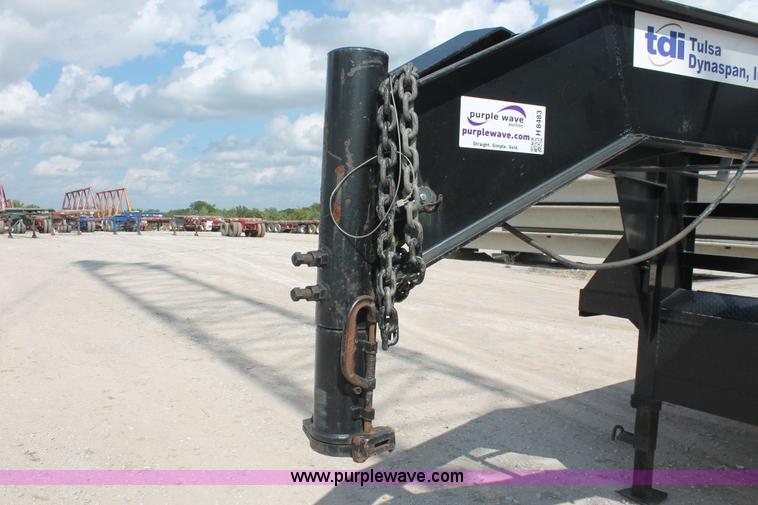 image for item H8483 2000 L&L 20' gooseneck trailer