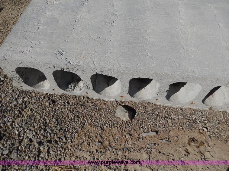 image for item H9661 (3) assorted hollow core planks