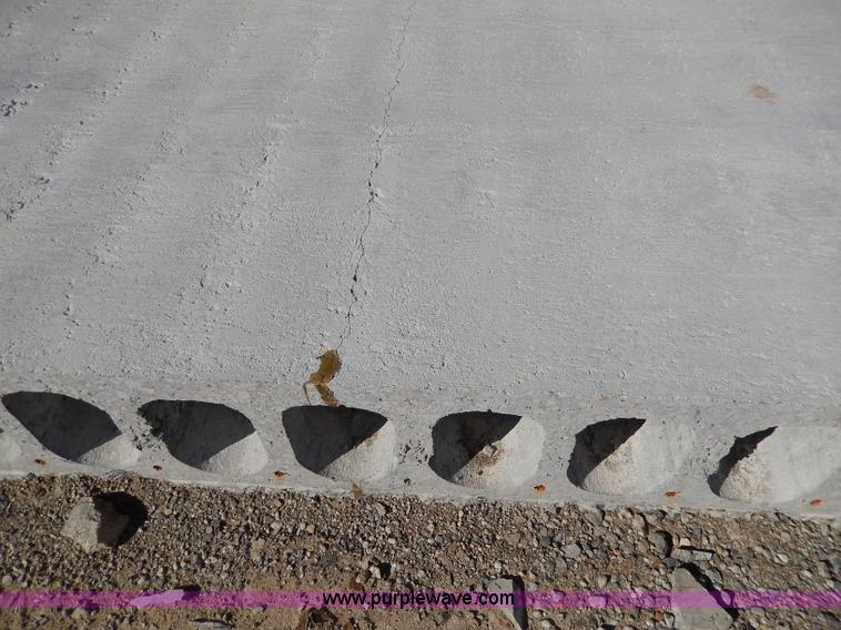 image for item H9661 (3) assorted hollow core planks