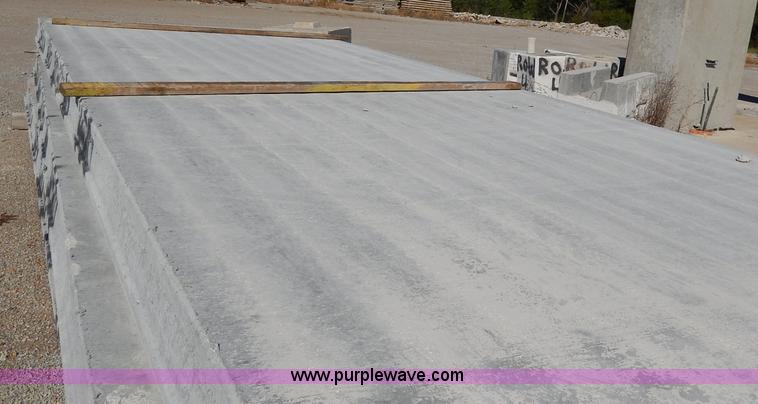image for item H9662 (3) assorted hollow core planks