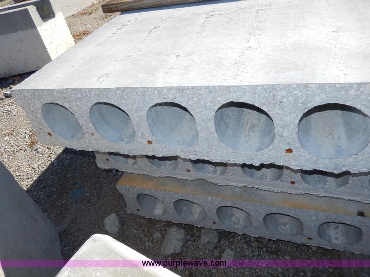 image for item H9662 (3) assorted hollow core planks