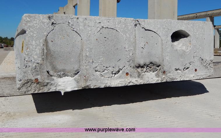 image for item H9669 (3) assorted hollow core planks