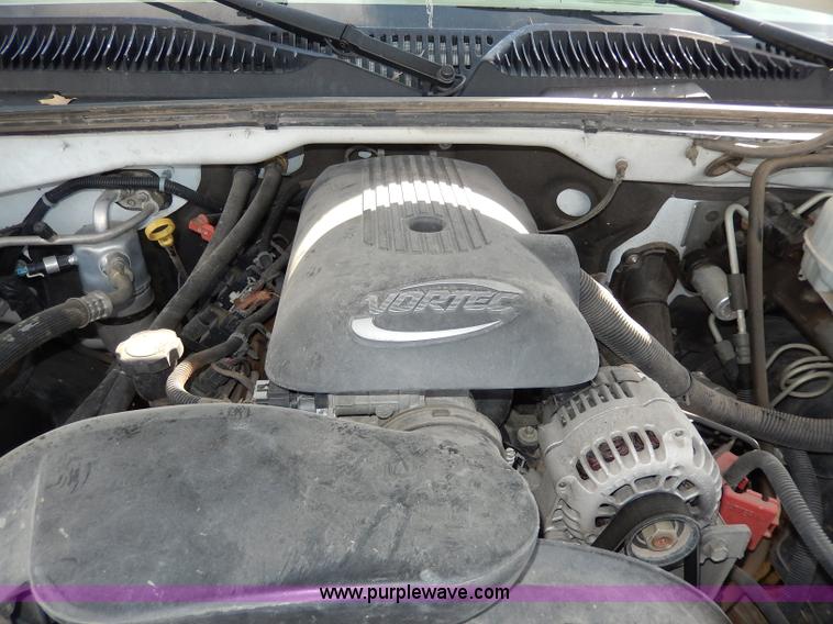 image for item I4269 2005 Chevrolet Silverado 1500HD pickup truck