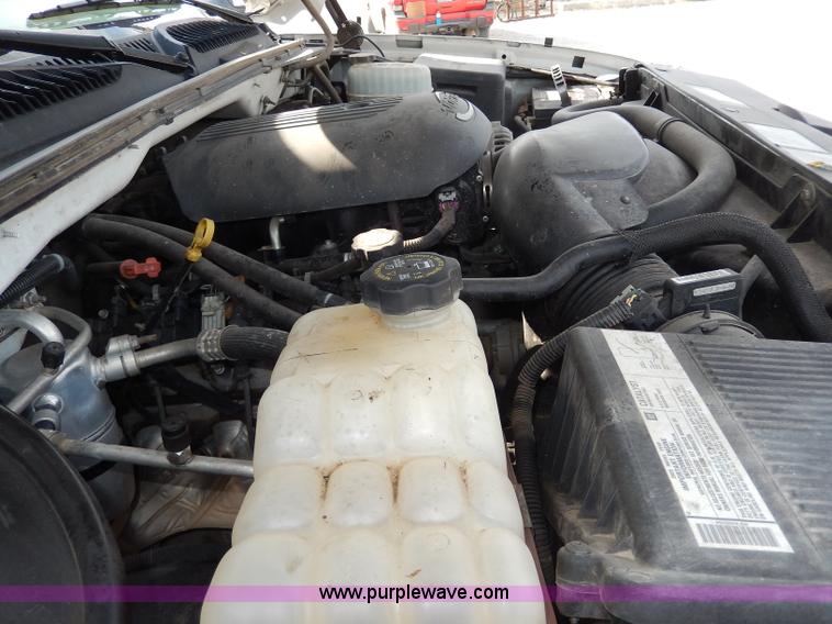 image for item I4269 2005 Chevrolet Silverado 1500HD pickup truck