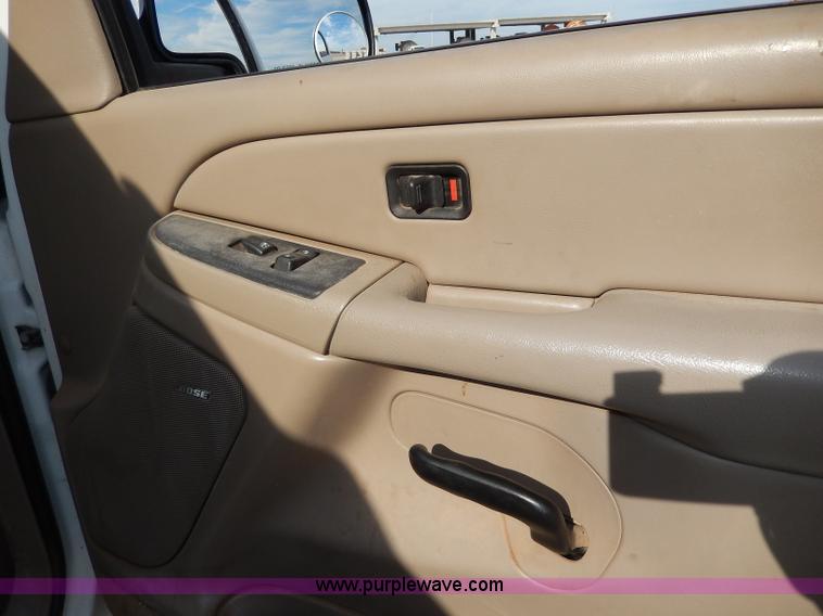 image for item I4269 2005 Chevrolet Silverado 1500HD pickup truck