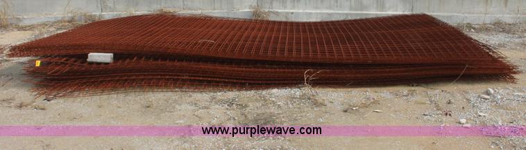 image for item I4701 Assorted concrete wire mesh panels