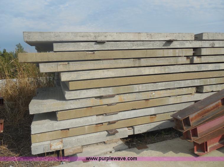 image for item I4712 (102) pre-cast concrete wall panels