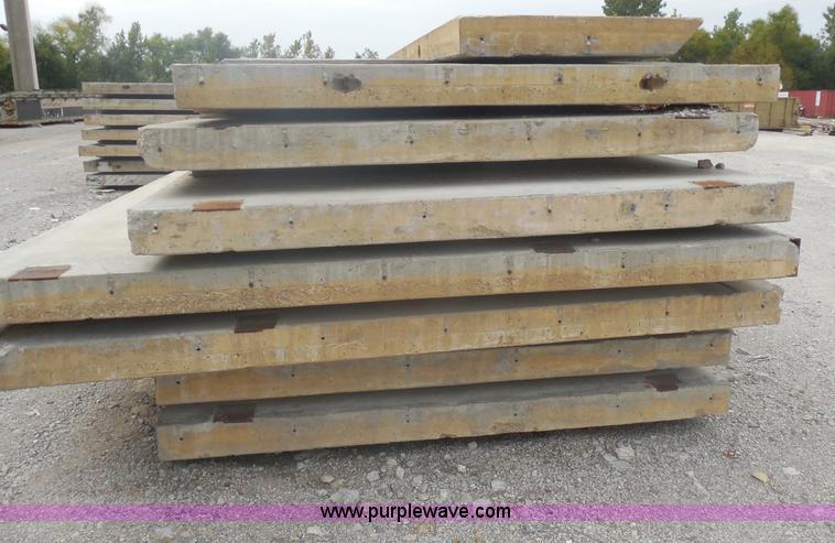 image for item I4712 (102) pre-cast concrete wall panels