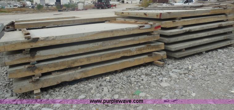 image for item I4712 (102) pre-cast concrete wall panels