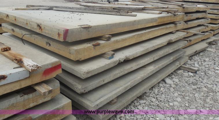 image for item I4712 (102) pre-cast concrete wall panels